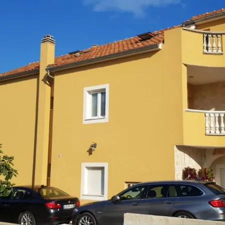 Angir Martina Brodarica (Sibenik-Knin)